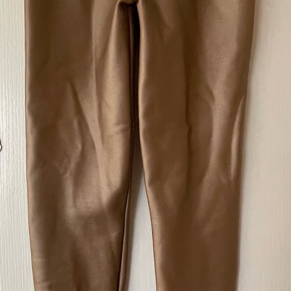 Girl's Appaman Gold Faux Leather Leggings, Size 10 - Picture 3 of 7